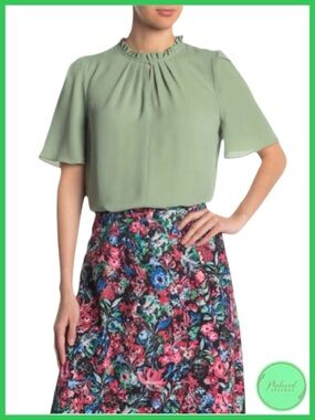 T Tahari Short Sleeve Ruffle Trim Pleat Top